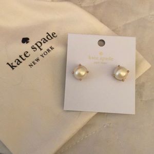 Kate Spade Cream Pearl Gumdrop Stud Earrings